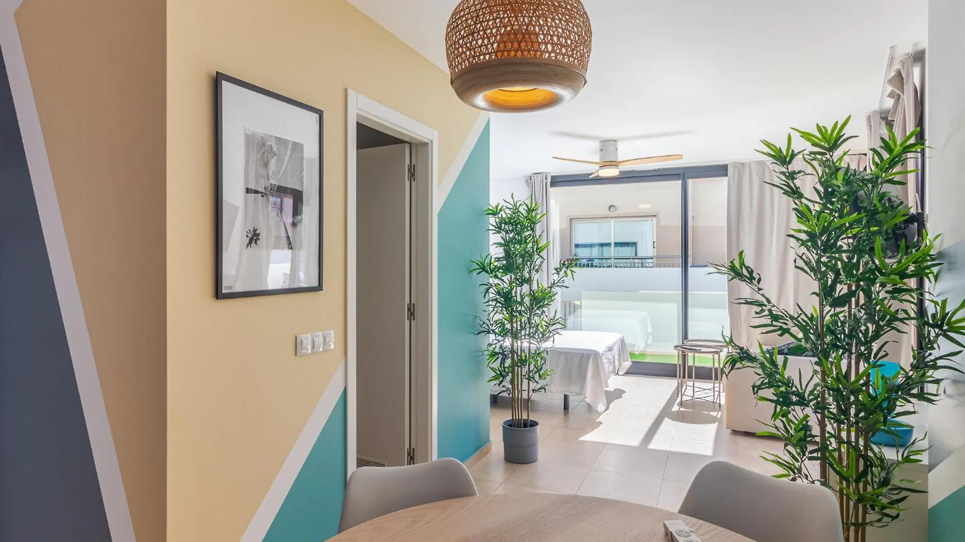 Flatguest Cotillomar