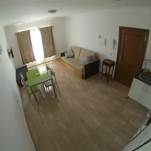 Apartamento Luminoso A 200m De Lagos De Apartment