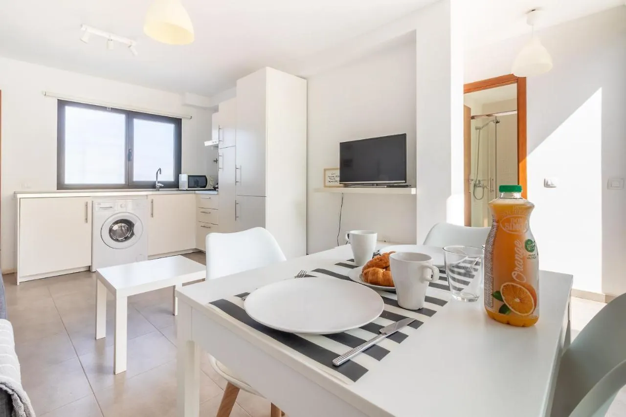Flatguest Cotillomar